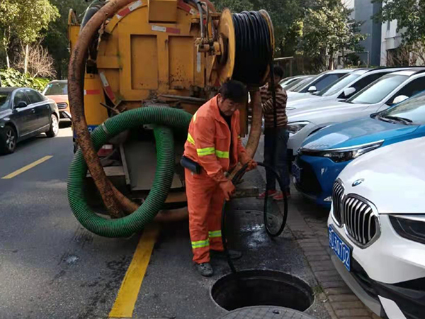 兰陵排污管道清淤